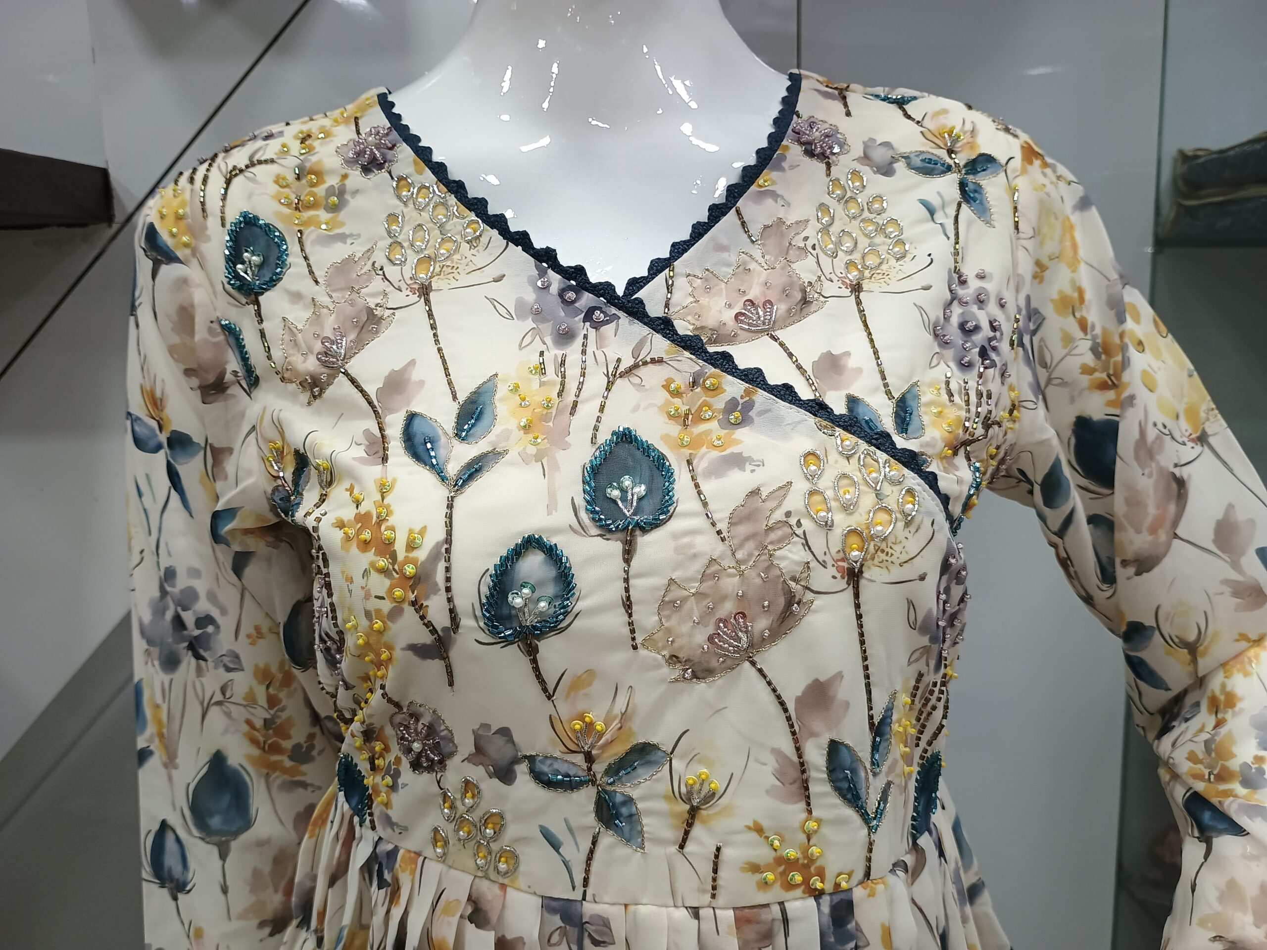 WhatsApp Image 2024-01-12 at 19.42.07 (1)